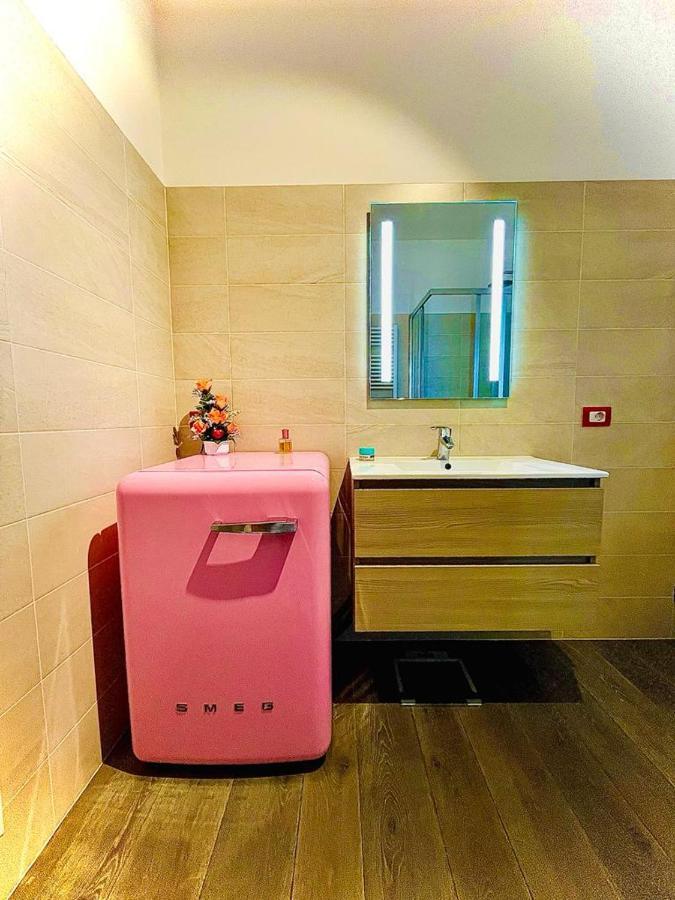 レンノMagic View With Whirpoolアパートメント エクステリア 写真